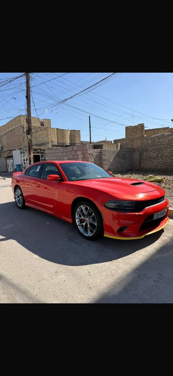 سلام عليكم
جارجر 2019 رقم بغداد بسمي 
وكالة هارلم مكفولة عده بل دعامية كد شبر بيها 
والباقي مكفول مكان السيارة بغداد 

جارجر لون برتقالي مميز 
رادار امامي
تحديد مسار 
توقف ذاتي
دركة ار بي إم 
شفتات استيرن 
كشنات تدفئة تبري 
خزن ميموري 
شاشة كار بلي 
كشنات كهربائي ام المساج 
فتحة بانوراما 
دمام بل صندوك 
كلاصات حار بارد 
من الأخير السيارة اعلى فئة GT بلاص 

السعر 275 وبيها مجال قليل 
***********
