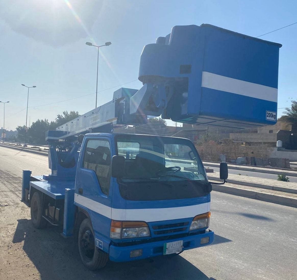 سلام عليكم 
باسكت للبيع ازوزه 15m موديل 1992
عنوان بغداد ***********
