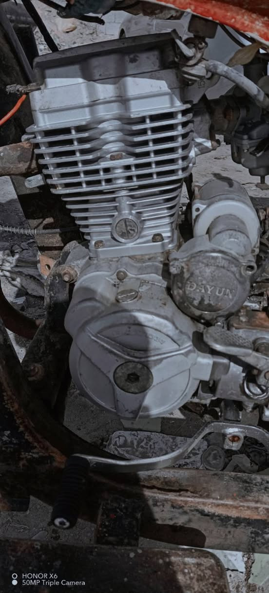 السلام عليكم ستوته للبيع السعر ٦٠٠  ألف  مكاني بغداد سبع قصور الاوسمه رقم    ***********
