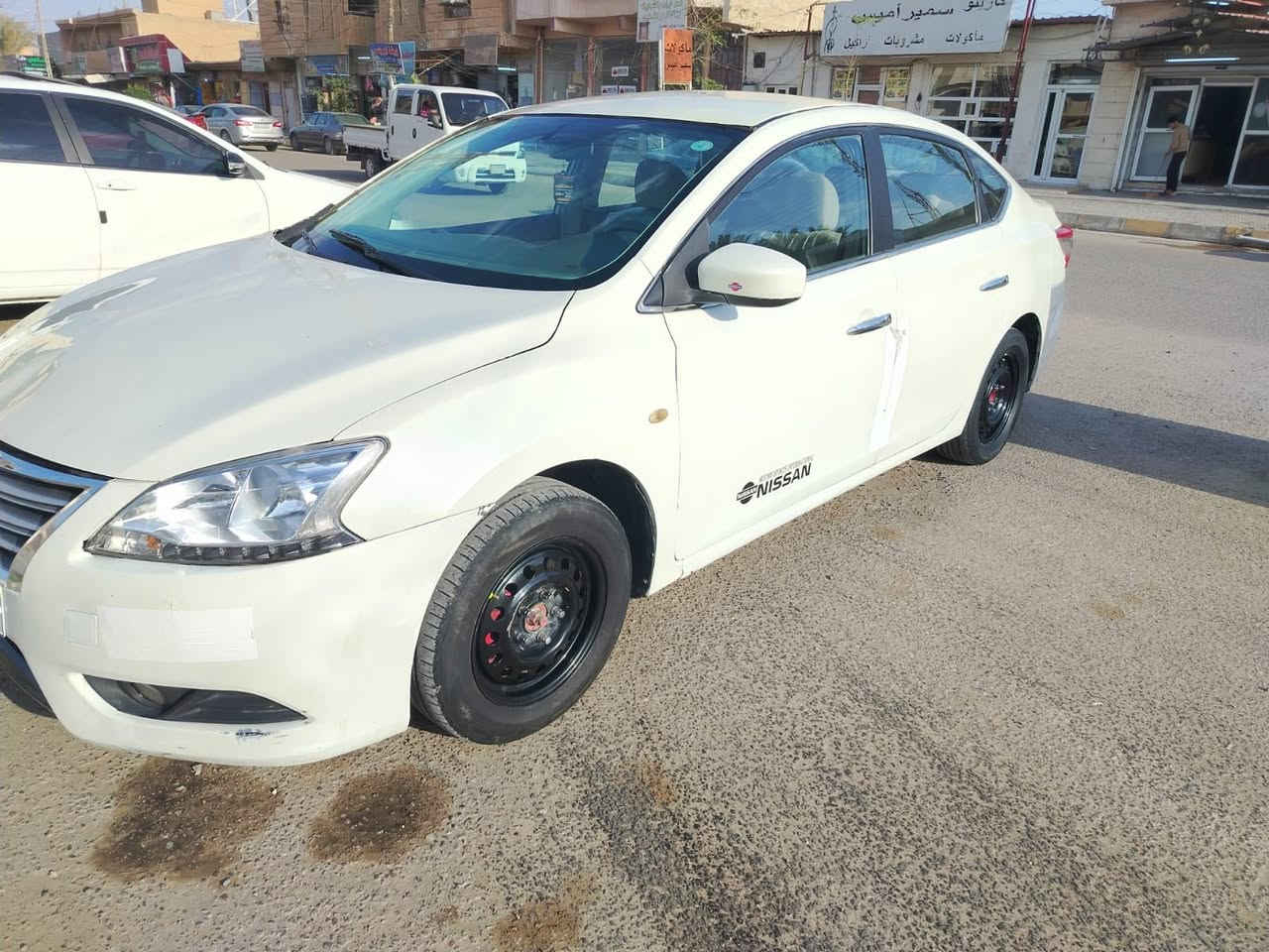 السلام عليكم
سنترا 2015 خليجي
جافيه على جهت السايق وبيها بارد بل جها الثاني ومصبوغه عام شرط
كير محرك شرط 
وكاله تحويل شرط
هزه جديد سنويه جديد 
رقم دولي اربيل 
صدر جديد 
سياره ترايك وين متريد
مكان تكريت 
***********
السعر ٨٨ وبي مجال
