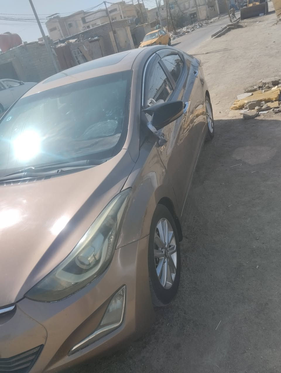 الانترا 2016وارد امريكي مابيه اي تبديل بسمي السياره حداديه وعربانه فول كله جاهز مكاني الناصريه اريد وره كراج بغداد السعر110وبيه مجال لشراي وهذا رقمي***********
