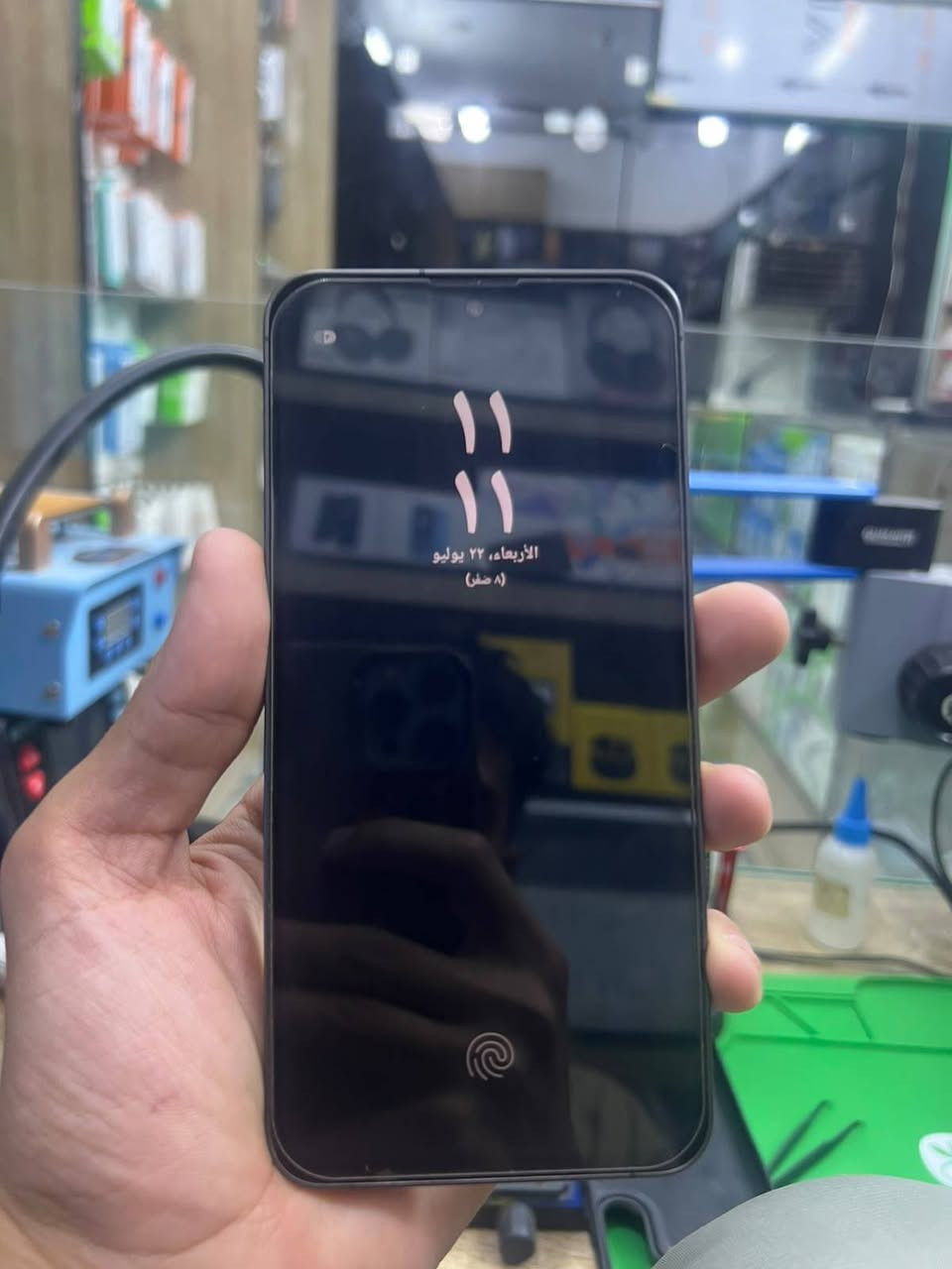 Samsung S24 FE 
للبيع اس 24 FE 
ذاكرة 256 
عشوائية 8
نسخة العالمية دبل شريحة
شاشة 120
العاب ببجي وباقي الالعاب 120 فريم
كامرات غنية عن تعريف 
السعر 600الف بي مجال قليل
هاتف ***********
