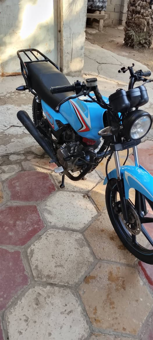 سلام عليكم دراجه شاينك موديل 2023 وراق صولي ومدفوع كمرك بس ترقم لا تنقيص ولا تبخير وصوت ناعم سعر 900وبيه مجال عنوان بابل ابو غرق عامود 247 رقم ***********
