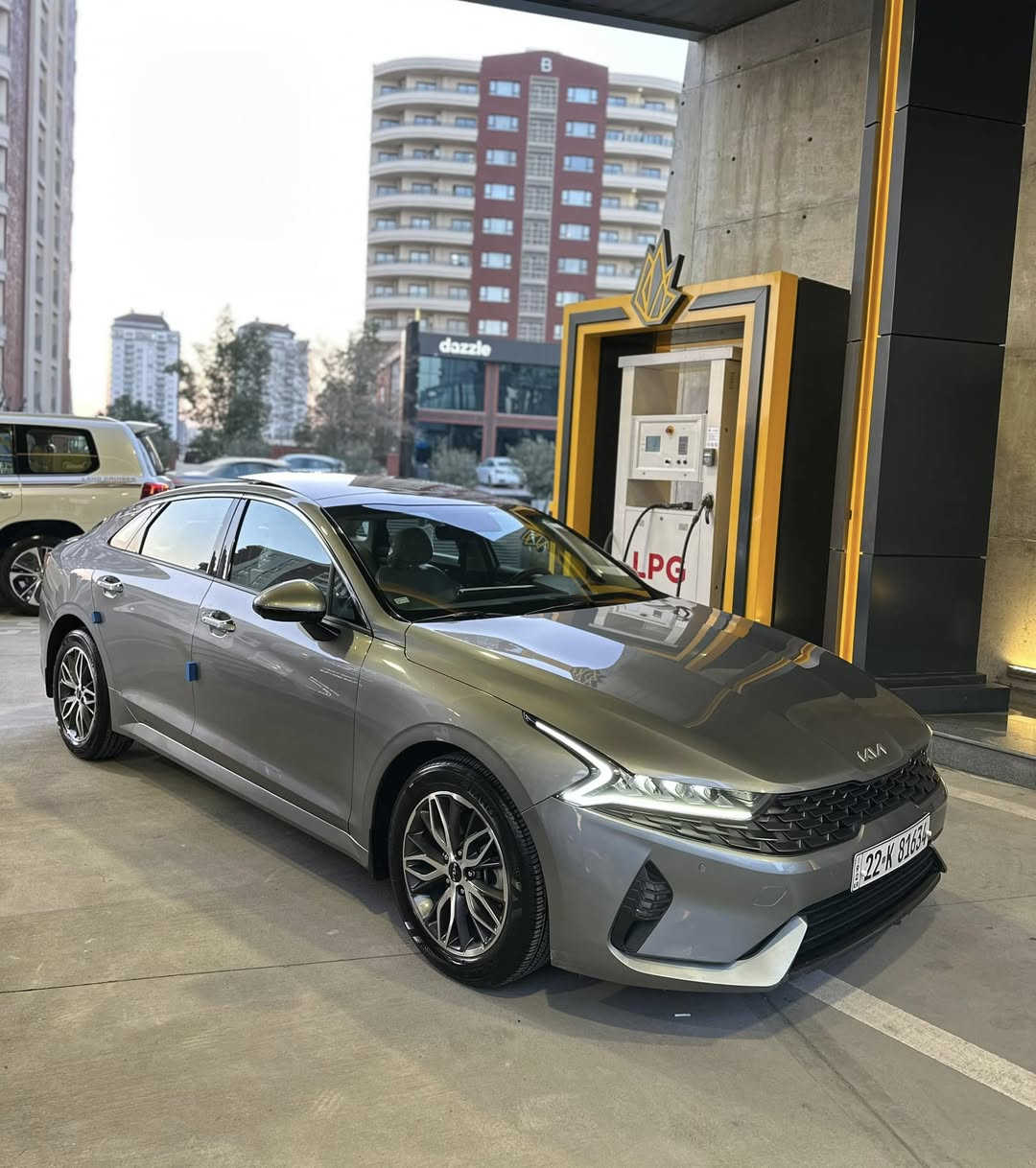 سلام عليكم رمضان كريم k5. 2023 فول مواصفات ViP خليجي اعلى فئه تجي ضمان شركه نيم ماشيه 28 الف سياره بعدها زيرو كامل غراض الشركه وياها محرك كبير 2.5 لونها جدا حلو ومميز بصمه بانوراما جلد كشنات ٢ كهرباء ٥ كامرات داتشاو بلجام الامامي جنطه ذكيه كشنات تبريد تدفئه مري قلاب عند الرجوع بريك بصمه كشنات خزن شاشه الكترونيه ٦ وضعيات قياده تشغيل عن بعد لدات امامي خلفي حساسات تبريد لمس تبريد مركزي ترحيب k5 بلشاشات GPS و كار بلي بصمات ٢ وياها وفرشات الشركه بعدها بلايلون وكامل كتلوكاتها موجوده سياره ريحة الشركه بيها سبيرها منازل مكفوله كفاله عامه من الصبغ والشخوط كير محرك بشرط ارقام سنويه جديده راسن احولك السعر 222 مكان السياره السليمانيه ***********
