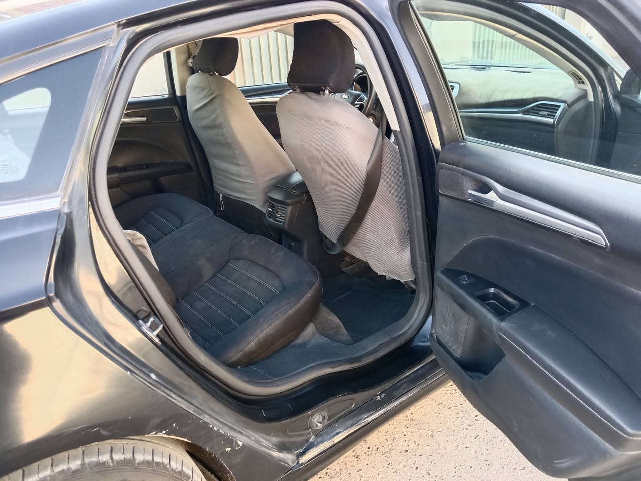 فورد فيوجن 2015
مواصفات se مكينة 2500

السعر 100$
للاستفسار ***********
