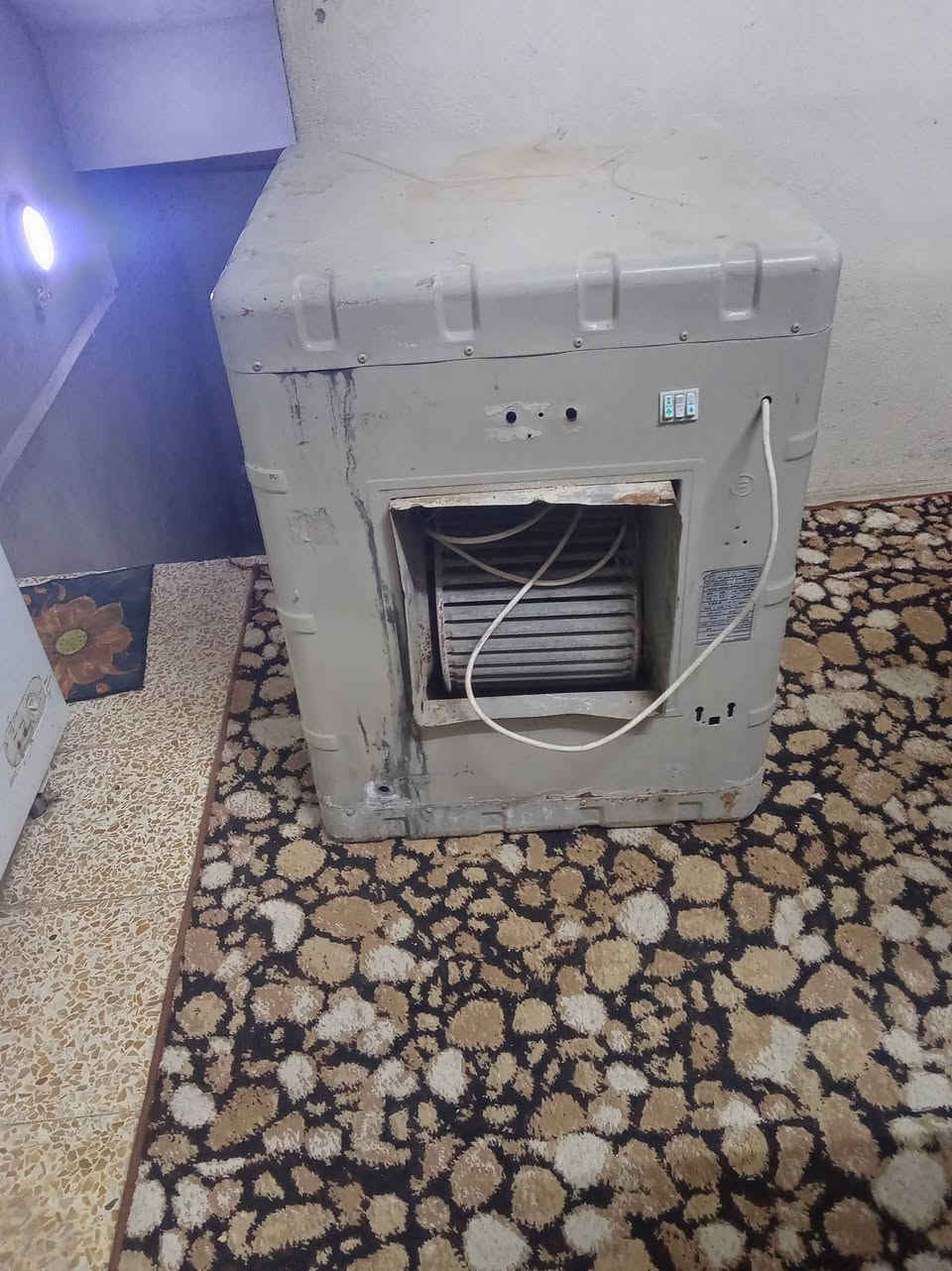 السلام عليكم مبرده واحد ونص نضيفه   نوعينه السومريه سعرها ٥٠ وبيها مجال مكانها قوسيات


**إذا كنت صاحب هذا الإعلان وتريد حذفه لأي سبب، رجاءا أرسل رسالة إلى الدعم الفني**