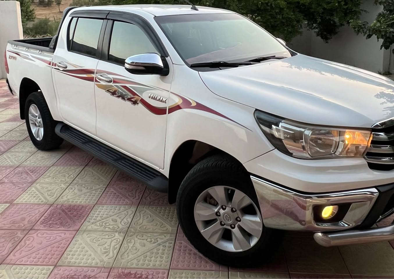 Toyota Hilux
تۆیۆتا هایلۆکس مەرزیە ٢٠١٦ی سەید نەهرۆ ،گێر عادی زۆرجوانو  خاوێنە ٤ تایەی بیلاد نۆئی لەسەرە گیر مەکنیە دەبل اکسل بەشەرت زۆر تندو تۆلە تەحویل و غرامەی بەشەرت ،رەسمی سۆنەرم داناوە بۆ زانینی ساردی و بۆیاغ ، نرخی خوار بازار 
*********** أربيل, العراق
