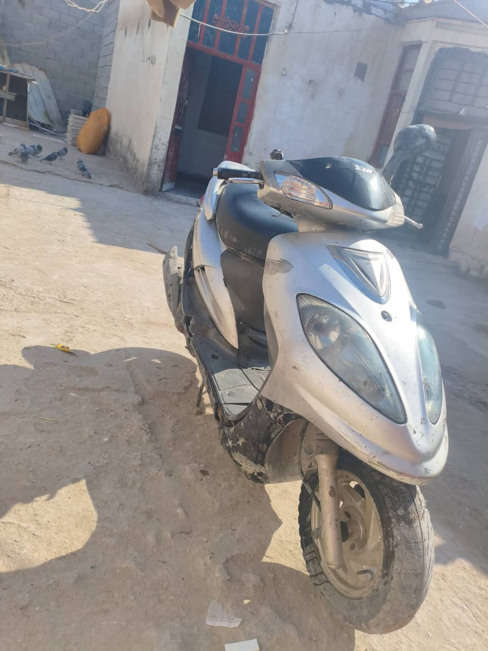 السلام عليكم أقره المنشور قبل لا تتصل دراجه اسيام ياباني مكينه 140شغاله كله بس   نكلبت بيها و صار شهر ما مشغله باتري طايح   الهندر فالت ما دك وركبه ماعرف مكسوره نحنت من ضربه دراجه حلوه وياباني مو صيني سعر 75 مكاني ابو الخصيب الحي العسكري شارع شهيد نايف وهاذه رقمي ***********وتساب اتصال امانت الله دراجه حلوه بس نكلبت بيها  وريد ابيع
