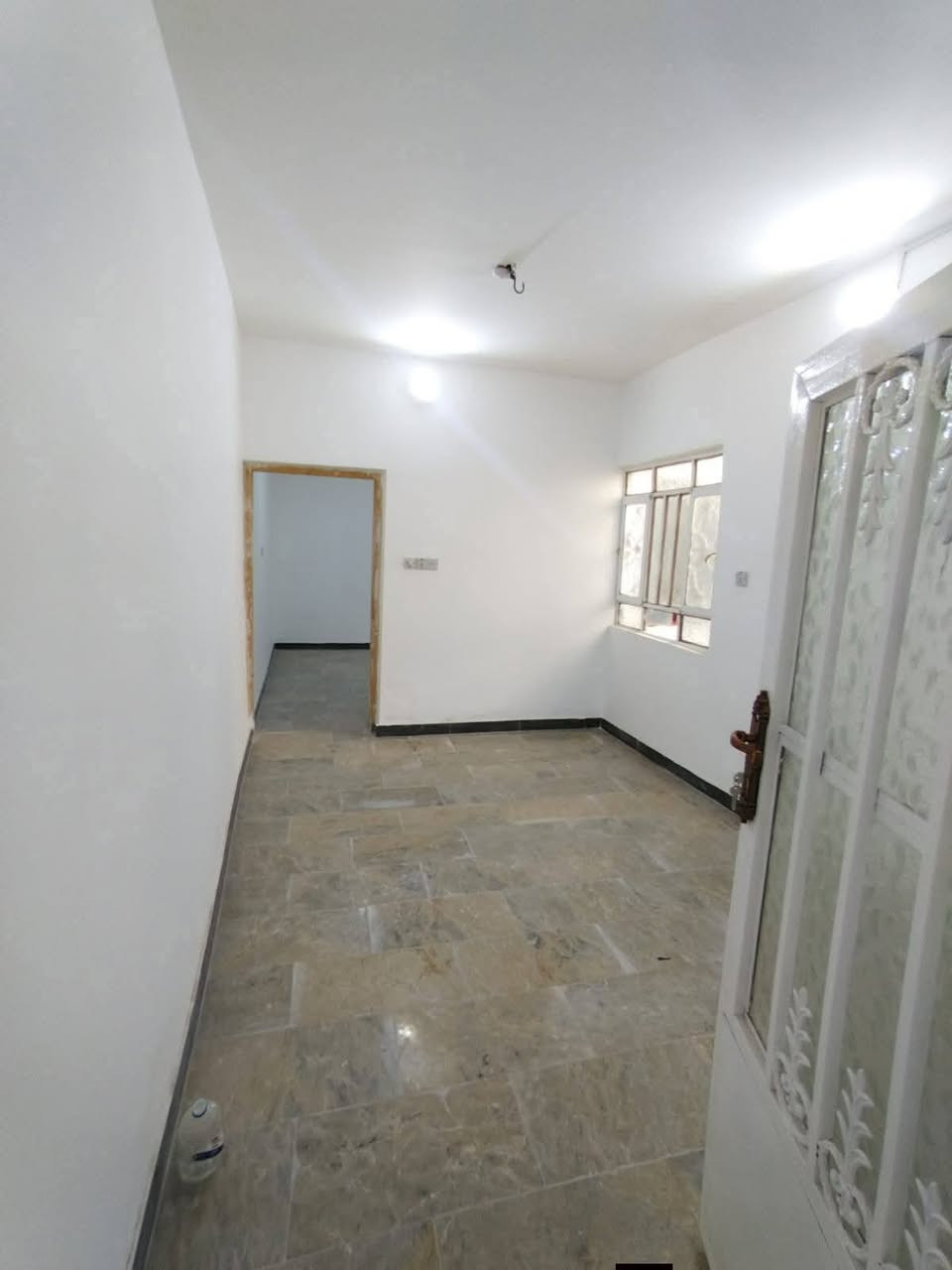 ياالله 

يوجد لدينا بيت للبيع حي ميسان قطاع 15شارع 10متر مساحه 100متر يحتوي على غرفه وصاله واستقبال ومطبخ وصحيات والطابق الثاني يحتوي على غرفه وصاله وصحيات صب كونكريت ارضيه مرمر جدران سيراميك بناء درجه اولى 

السعر المطلوب خاص 

للاستفسار والمعلومات الاتصال بنا ع الارقام التاليه 

***********

***********

***********

او مراجعه مكتب ألروان للوساطه العقاريه والمقاولات العامه 

عنوان المكتب حي ميسان ع الشريط قرب صيدليه الشراع مقابل الاستداره مباشر 

عندك بيت عرصه للبيع راسلنه وات ساب وتدلل 

نشتري جميع الدور والعرصات حي ميسان فقط
