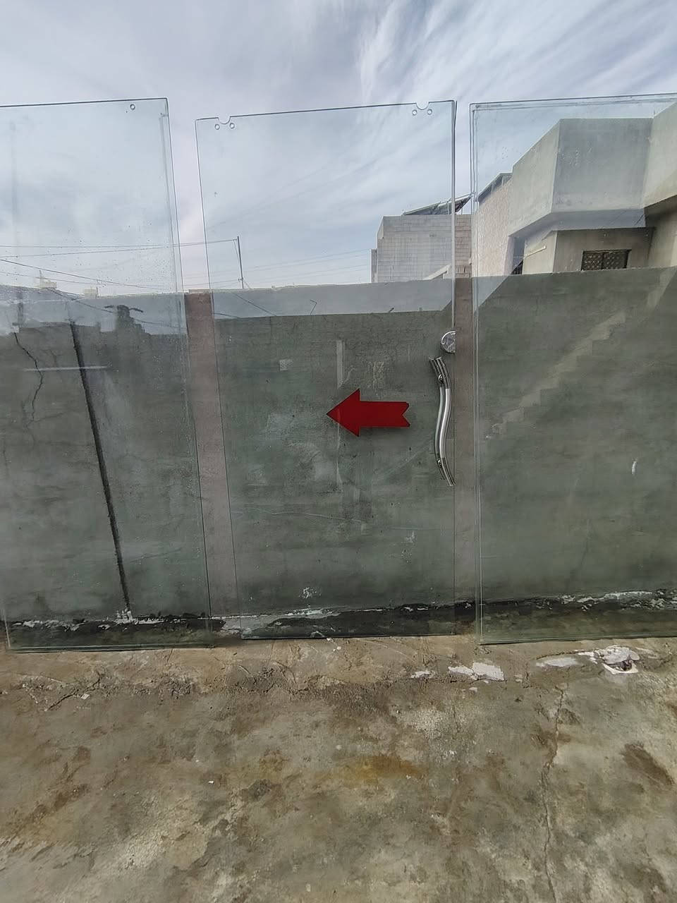 السلام عليكم دراب كهربائي العرض ٣ امتار و١٠سانتيم سعر ٣٠٠ جامخانه طول مترين ونص وعرض ٣ امتار و٣٠  سعر ٢٠٠  باب قاصه عرض متر طول مترين و١٠ سعر ٣٠ ***********
