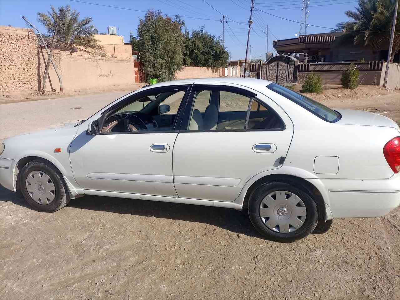 سني للبيع موديل 2009 ياباني  محرك اسود  كير عادي
اللون صدفي سياره جديده اتصال
*********** المكان انبار حديثه حقلانيه
