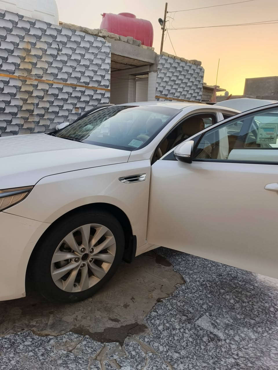 سلام عليكم اوبتما 2017 خليجي
نص فول 

كير و مكينه 2000دوش  كفاله   

تحكم ستيرن 

شفتات 

تبريد قطعتين شغال 

مري شفط 

مثبت سرعه 

لايت زنون 

رقم   واسط  

مضخم صوت 

سياره مانقصها برغي هواي مواصفات بيها 

غير متواجد عل فيس اتصل وبيك خير ودلل سعر 173وبيه مجال لطيبين رقم الهاتف ***********مكان ذي قار قضاء الجبايش

