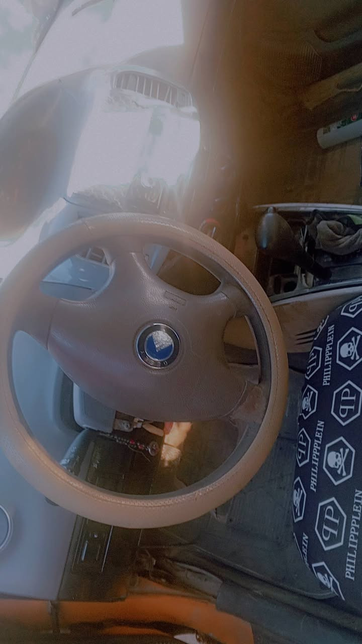 سلام عليكم جيلي ام كي للبيع سياره كير محرك اوتو بيكاتشو.تحويل شوكت ماتريد  مكان كربلاء طويريج السعر 19.وبها مجال  ‏‪***********‬‏ بي واتس موجود ع الماسنجر هم
