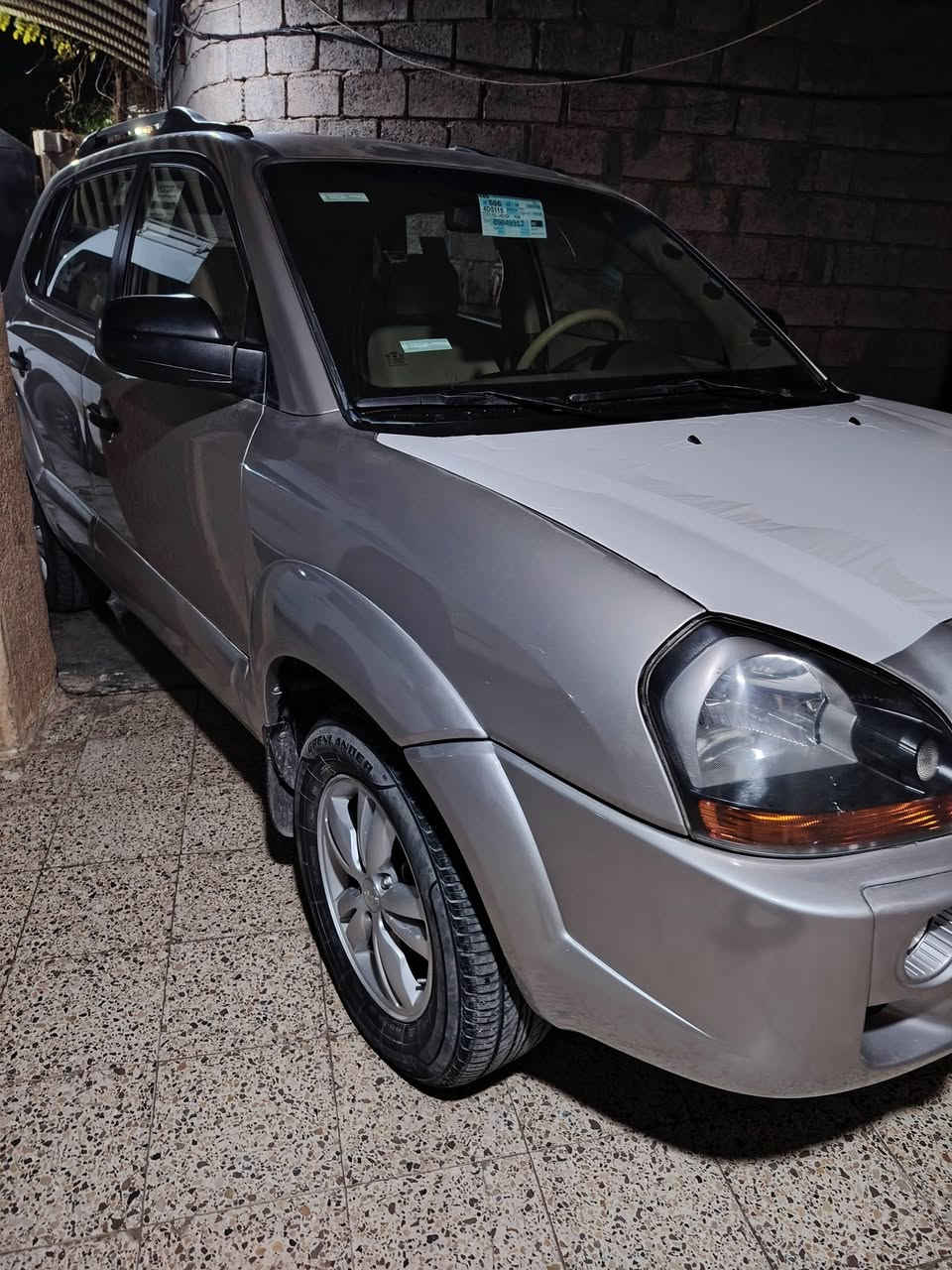 توسان 2009 خليجي مكفوله من الصبغ بيها جراد بالقماره والبنيد خفيف
محرك 2000 دوش خير من الله
بيع او مراوس
***********
***********
