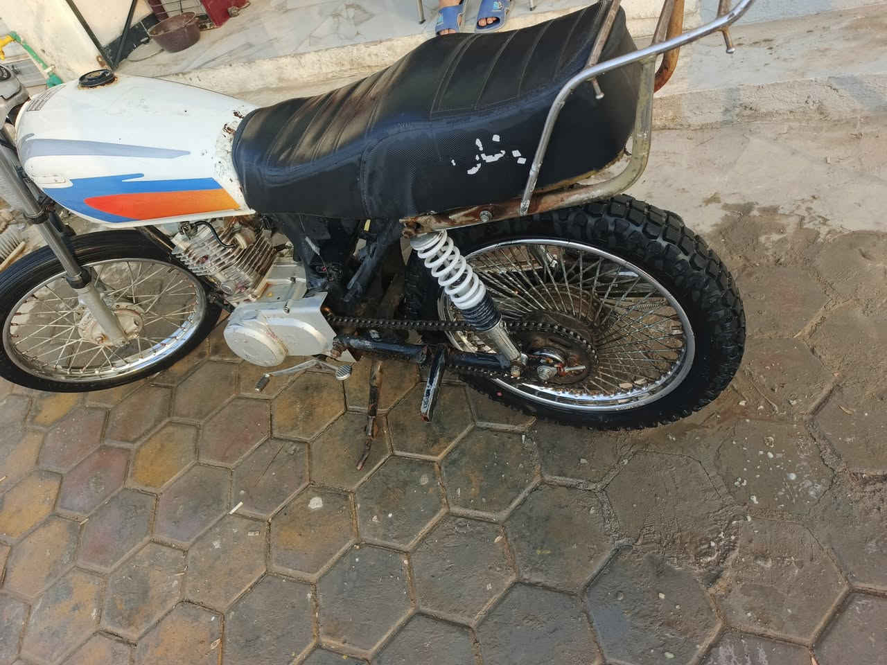 كلك كلك سعر 225قفل مكاني صويره حي السرى بشارع الفوج
***********
