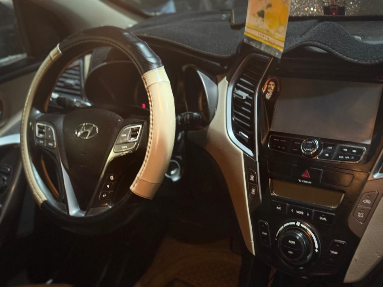 سنتافي موديل ١٣ مكفوله من الصبغ بس بيه ضربات بل بنيت والجاماغ اضافه بيه دخم داير وحدادي وري اوكدام السعر. 
    140$او. بيه مجال
مكانه نجف
الاتستفار الاتصال
‏‪***********‬‏
