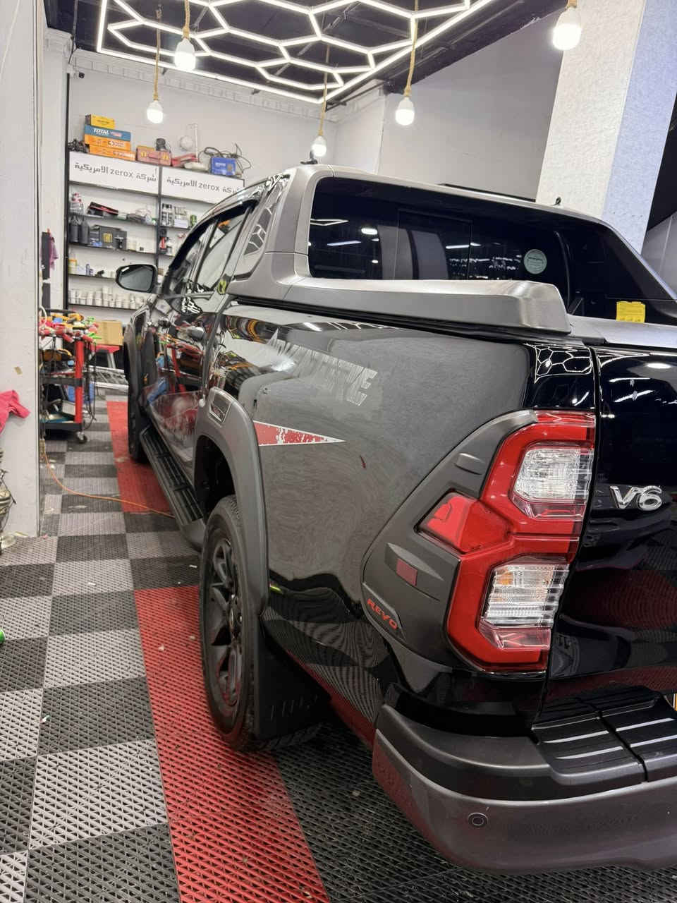 تويوتا هايلوكس افنجر 

سيد نهرو فول مواصفات 

موديل 2022
ماشية 52 الف 

6 سلندر / 234 حصان / 4.0L

اكلوبات بل بدي 

دعامية خلفي كروم

شاشه

كاميرا

مثبت سرعة

تشغيل بصمه

دخول ذكي

حساسات خلفيه واماميه

مكيف خلفي

السعر 370

للاستفسار ***********
