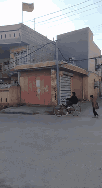 محل للايجار الخطيب الزراعي المساحة ٤٢م للتواصل الرقم *********** ايجاره 125
