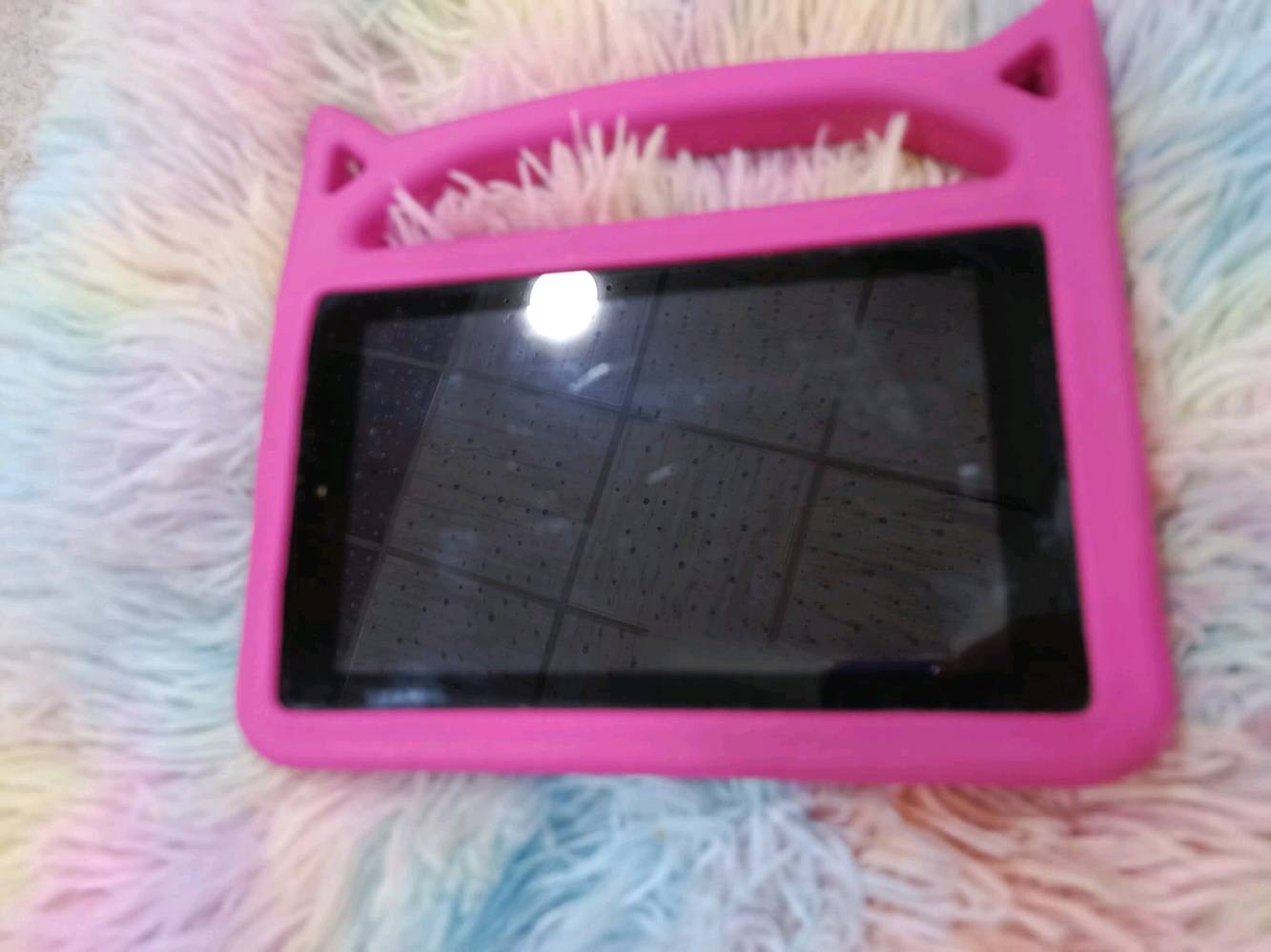 ايباد امزون نضيف استخدام قليل للبيع سعر ٤٥ الف مكاني حمدان للاستفسار واتساب ***********