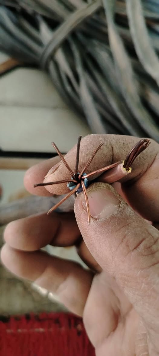 كيبل الطول 14 مترو20وطني معه وايروطني الطول 62 متر الكيبل الله شاهد سعر المتر بل سوگ 6 الاف اريده 50 الواير سعر المتر بل سوگ 3500 اني ابعه على 2000 المتر


**إذا كنت صاحب هذا الإعلان وتريد حذفه لأي سبب، رجاءا أرسل رسالة إلى الدعم الفني**