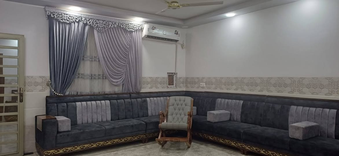 دار حديث للبيع في حي الاخاء ٢٠٠م واجهه١٠ طابق ونص ملك صرف قريب من جامع الصادقين يتكون من
ط١/غرفتين نوم وهول واستقبال ومطبخ وصحيات داخل وخارج ومنور حرف L
ط٢/ثلاث غرف نوم وهول وسطحين ناصي وسطح عالي
للإستفسار الاتصال بالأرقام التاليه حصرا من الساعه١١ صباحا حتى الساعه ١١ مساءا
***********
***********
