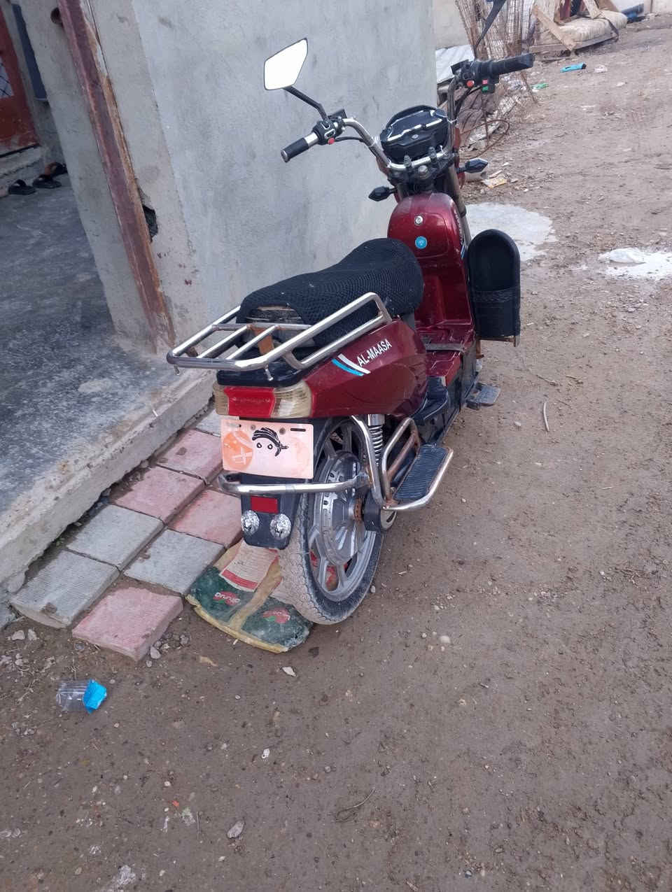 دراجه هارلي للبيع بطاريات عل فحص كهربايات شقاله سعر  ٣٠٠ وبي مجال للشراي ***********. ***********
