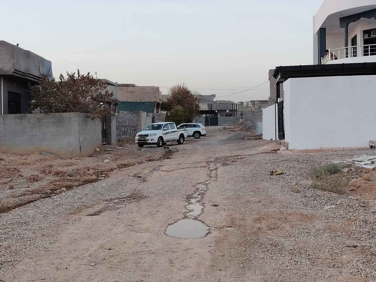 بسم الله الرحمن الرحيم
السلام عليكم ورحمة الله وبركاته
يعلن مكتب علي الصميدعي للاستثمار العقاري
عن توفر قطعة ارض للبيع المساحة ٢٢٠ متر مربع العرض ١٠متر الطول ٢٢ متر الموقع حي الشرطة عقد زراعي فرع علي محكمة ارض كما موضحة بالصور ٠٠٠ للاستفسار عن السعر وباقي التفاصيل الاتصال على الارقام التالية او مراسلة الصفحة :
📞 *********** متوفر واتس اب
📞 *********** متوفر واتس اب
او زيارة مكتب علي الصميدعي للعقار الكائن في ديالى ٠ جلولاء ٠ حي الشهداء ٠ مقابل اتحاد شباب جلولاء ٠ ودائرة التقاعد ٠
