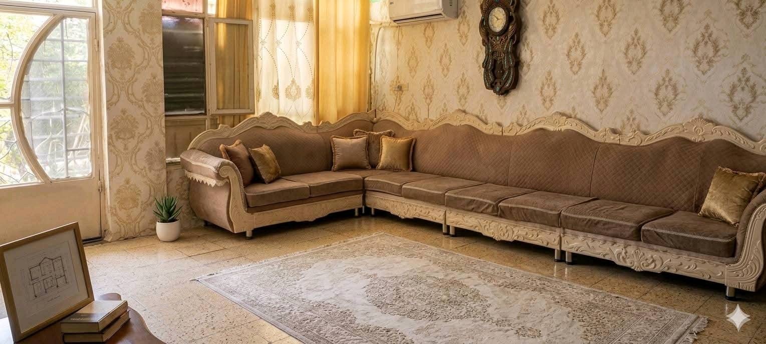 السلام عليكم
بيت في حي الانتصار للبيع

المساحة 157

البيت مكون من غرفة ومطبخ واستقبال وصحيات داخلية وصحيات خارجية ومنور كبير البيتونة حجمها مناسب ايضاً

ويحتوي على حديقة واسعة

العنوان حي الانتصار الفرع الثالث (الشارع العريض) مقابل مولدة ياسر 

السعر 75 وبي مجال بسيط

للاستفسار مراسلة الصفحة أو

***********