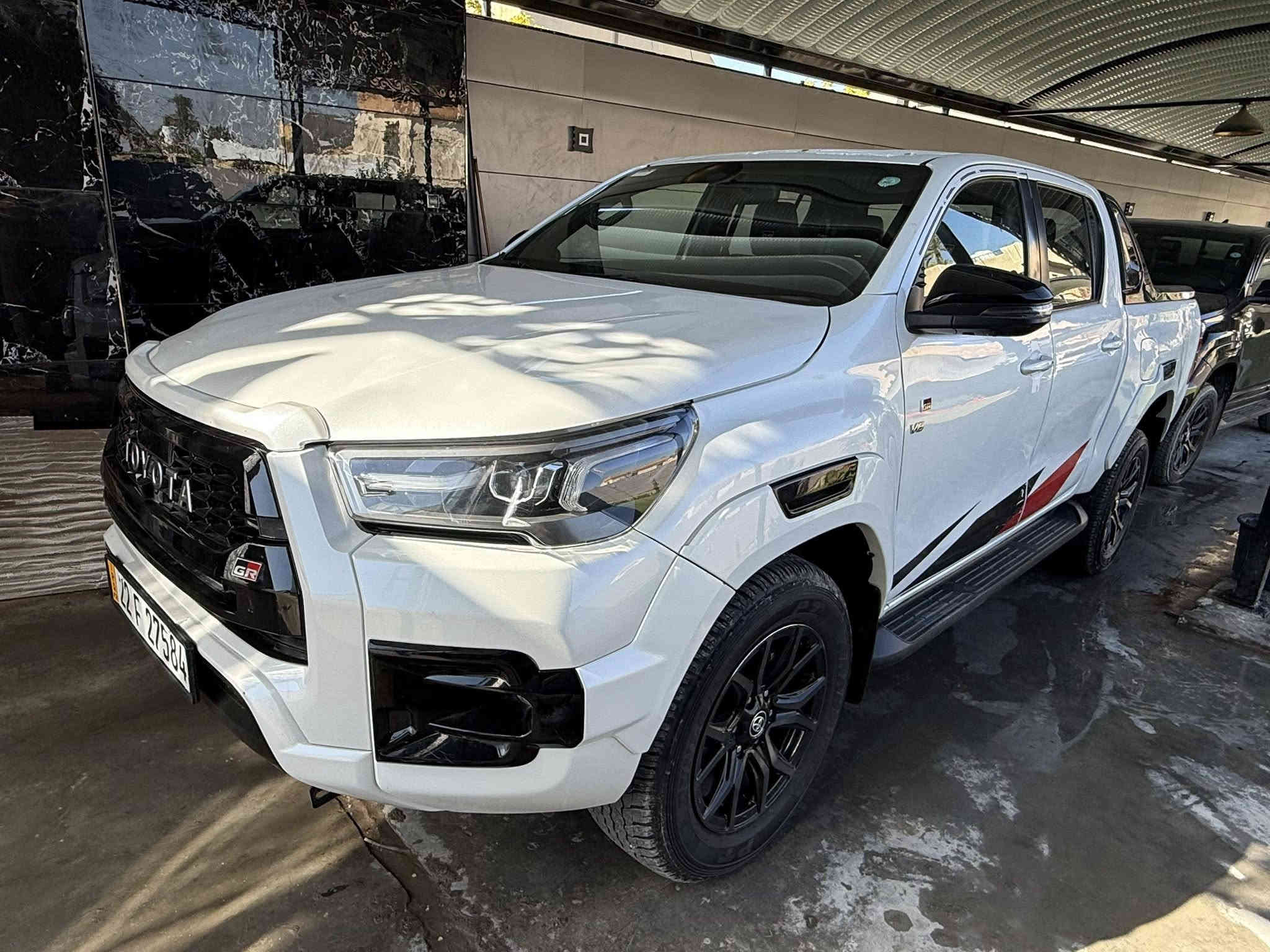 هايلوكس GR موديل 2023 رقم أربيل 6 سلندر فول مواصفات سعرها 330

الشراي يتصل ويدلل واذا مراوس عادي اراوس حسب القناعه 

مكان بغداد الدوره 

***********
***********
