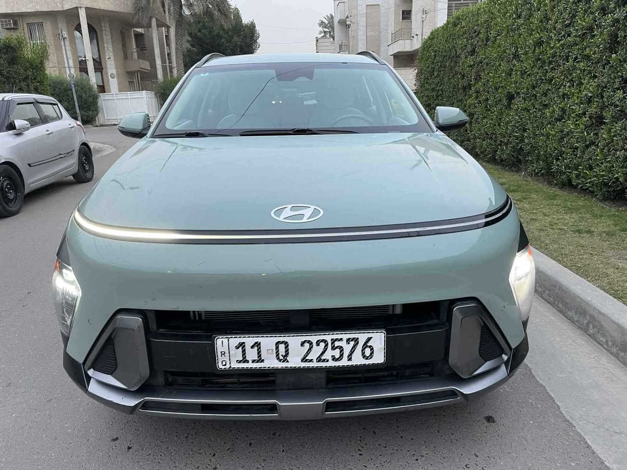 ***********  جديده اخت زيرو 
كونا ٢٠٢٤ 
لون مميز محرك ٢٠٠٠ دوش
 فول مواصفات ماعدا الفتحة /
 بصمة تشغيل عن بعد 
 وترحيب
 / كير تعليك / 
شاشه عله طول الدشبول 
لد امامي خلفي 
حساس امامي خلفي
رادارات جانبية توقف ذاتي 
كامرات دوارة
تدفئه بالكشن 
تبريد امامي خلفي 
 سيارة جديدة وجاهزه مابيها اي نقص
 داخل ابيض 
 ماشيه ١٦ ألف 
حادثها بنيد فقط 
حته دعاميه نفسها
بدون دواخل صور الحادث موجوده
 سنوية بأسمنه
 مكاني بغداد الاعظمية
 السعر ١٧٤ ورقة 
اتصال فقط مكلف بلنشر 
 *********** Colombo, Sri Lanka
