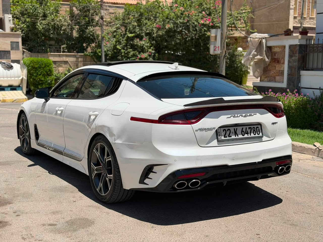 ستنكر 2019 Gt2 اعلى المواصفات
مكينه 3.3 تون تيربو محرك وكير مكفولات
السياره بيهه فقط بنيد نفسه مصبوغ بدون داخل ولا ايرباك السياره جاهزه تخم تاير جديد 
صدر امامي خلفي جديد تبريد ثلج 
رقم اربيل بئسمي
مكاني بغداد السيديه
السعر 168وبيه مجال 
***********
