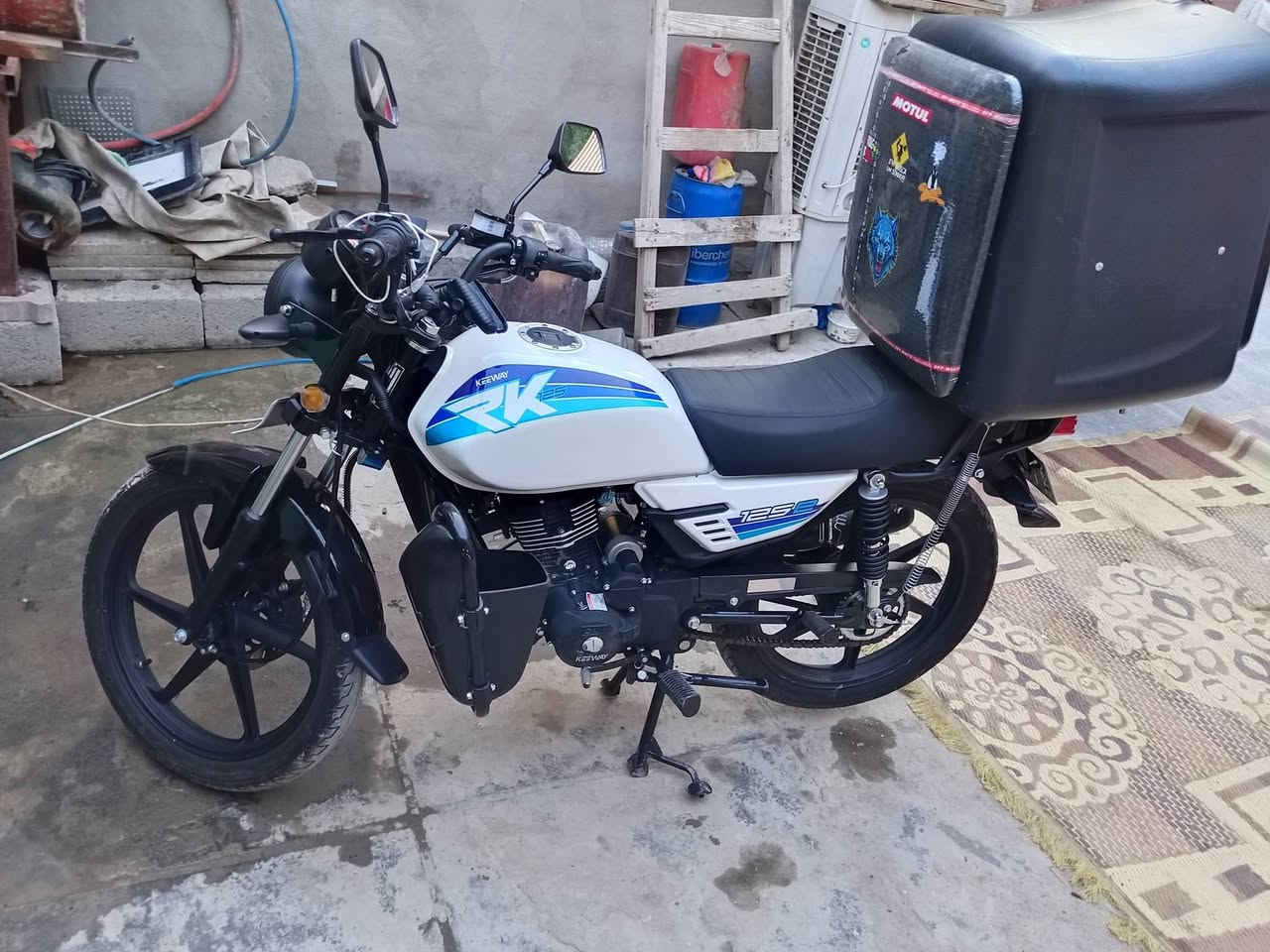 دراجه دايون لبيع ماشي الفين رقم ربيل دراجه بعدهه بل ضمان سعر مليونين 2 وبيهه مجال عنواني بغداد رقمي ***********
