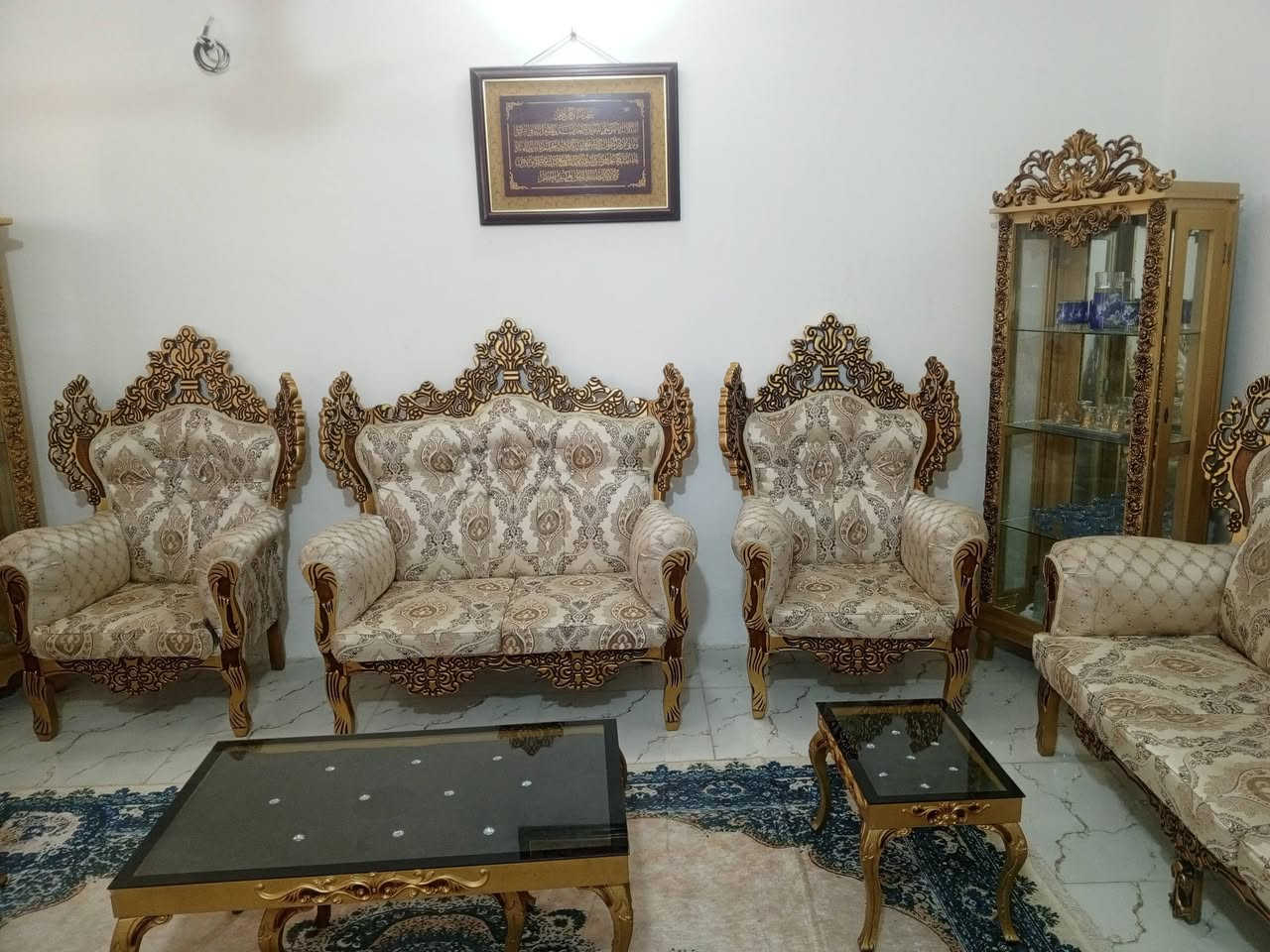تخم للبيع مستعمل
10 مقاعد 
3 طبلة صغير 1 كبير
2 فاترينة


**إذا كنت صاحب هذا الإعلان وتريد حذفه لأي سبب، رجاءا أرسل رسالة إلى الدعم الفني**