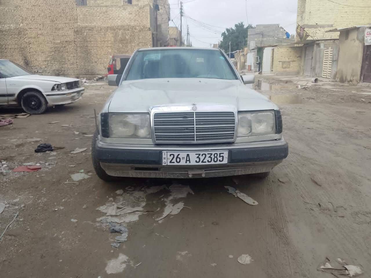 السلام عليكم سيارة برنس موديل ٨٩ بغداد الامين الثانيه سعر ٣٠ ورقه رقم ***********
