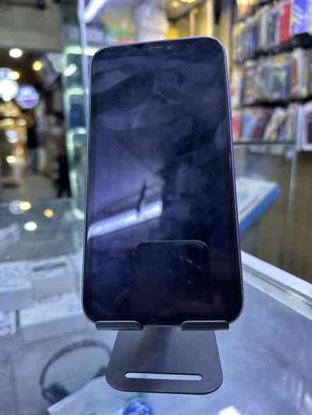 السلام عليكم أيفون 11 عادي ذاكره 128 بطاريه 86 مبدل فقط شاشه اصلي العنوان كربلاء شارع العباس مركز علي للموبايل  السعر 220 الف فقط  ***********
