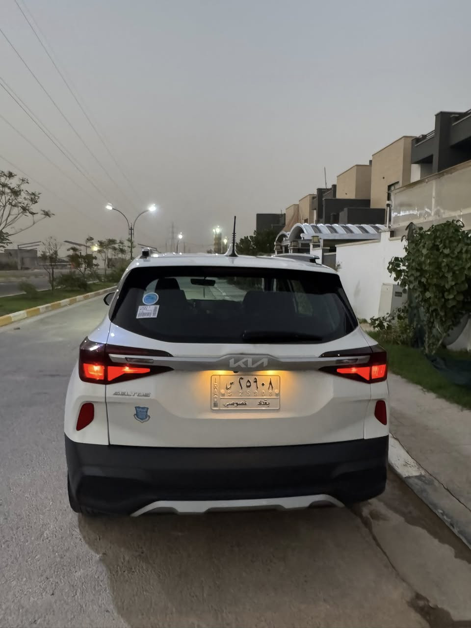 سـلام عليكم
كـيا سيلتوس 2023 للـبيع 
وارد امريكي ماشية 55 الف رقم بغداد مشروع وطني ،

فقط باب السائق صبغ ضربتها بجم سيارة حلوة ونضيفة ومحركها 4 سلنـدر 2000 دوش كيـر الانترة تبريد ثلچ كفالة كـير والمحرك 

فوول مواصفات بس بدون بصمة وفـتحة سـقف 
1: شاشة كاربلي 
2: تـدفئة كشنات 
3: كامرة خلفية 
4:تثبيت مسـار 
5:رادار امامي 

السـيارة ب 158 وبـيها مجـال مكـاني ديالى 
رقم الهاتف *********** تواصل واتـساب فقـط ،

