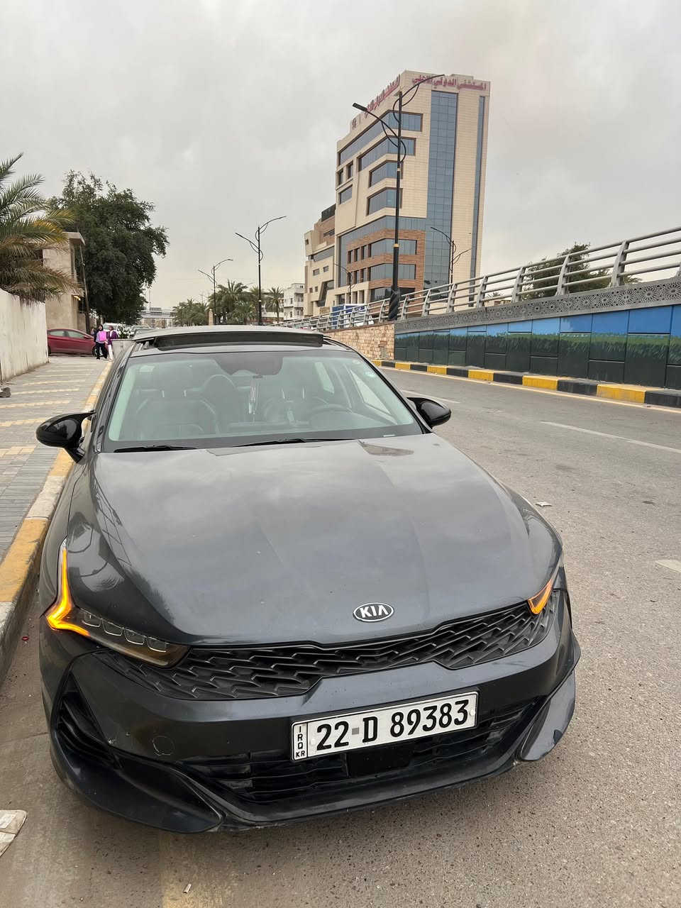 للبيع Kia k5  ex موديل 21
محرك 1600 تيربو 

سياره بصمه تشغيل عن بعد 

فتحه بنراما 

زنون ولد امامي خلفي

داخل جلد  اسود وكشنات كهرباء 

تبريد قطعتين 

شاشه جبيره كار بلي 

فول تحكم ستيرن 

سستم سماعات 

تبريد بيانو

حساسات امامي خلفي 

تثبيت مسار وتثبيت سرعه 

سياره جاهزه ما بيها اي نقص مكفوله كير محرك شواصي

بيها 4 قطع صبغ بدون ضرر داخلي بجم كبس وايرباك راجع سستم وما بيها اي علامه مشتغله بالدشبول

رقم  اربيل هزه وسنويه جدد 

تحويل ثاني يوم 

السعر 142 ورقه وبيها مجال للشراي 

مكاني بغداد وزيريه
***********
