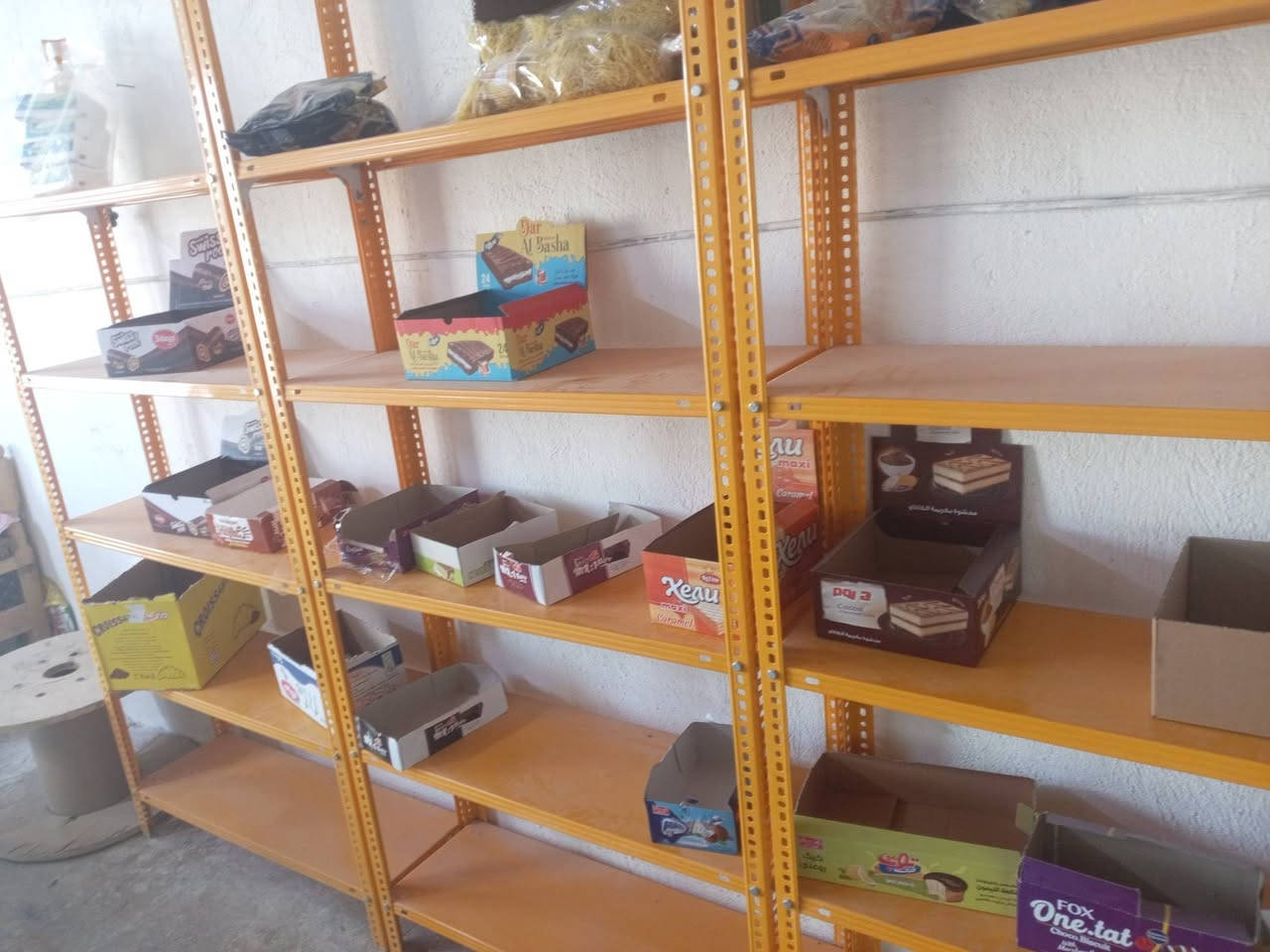 غراض محل للبيع حي النوار قرب منطقت شريعه ***********
