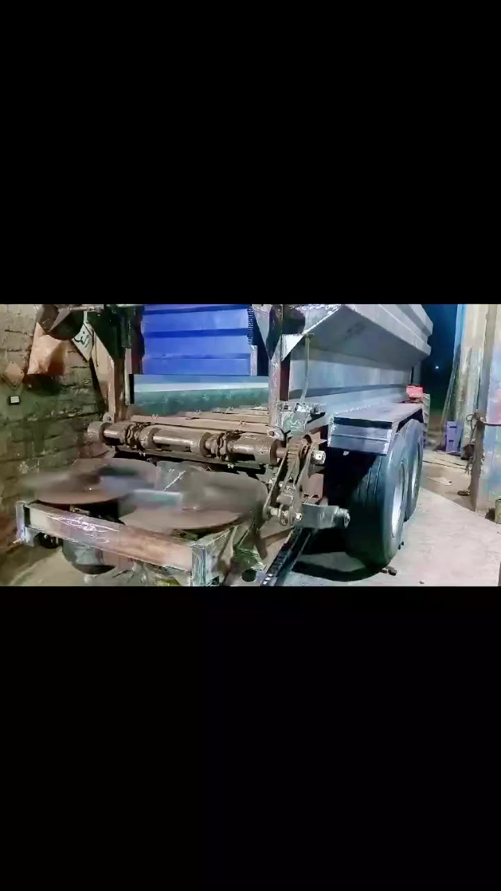 #المدرعه الزراعيه العملاقه 
 #مرواحيه توزيع السماد العضوي والكنموست جميع المقاسات والاحجام 
 #شركه الدقهليه لتصنيع المعدات الزراعيه طريق بلقاس المنصوره ٠١٠٠٦٨٣٤٩٨٥م محمود مصطفي


**إذا كنت صاحب هذا الإعلان وتريد حذفه لأي سبب، رجاءا أرسل رسالة إلى الدعم الفني**