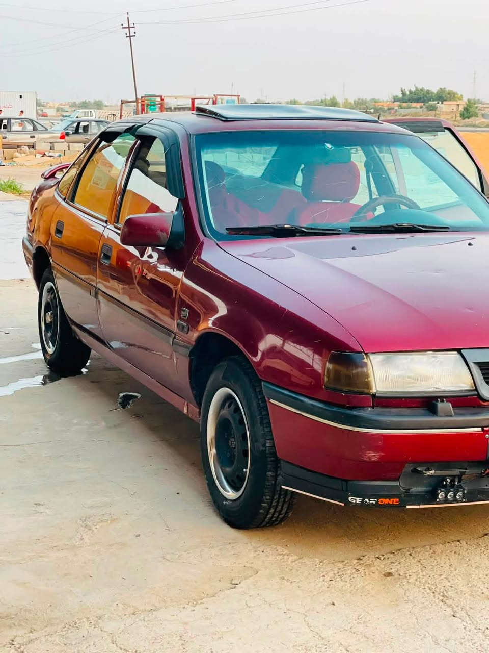 أوبل موديل 1990محدثه 1993
رقم صلاح الدين مشروع وطني كير ومحرك شرط تخم تايرات تحويل ثاني يوم من صاحبها الشرعي 
السعر 33$وبيها مجال بسيط 
***********
