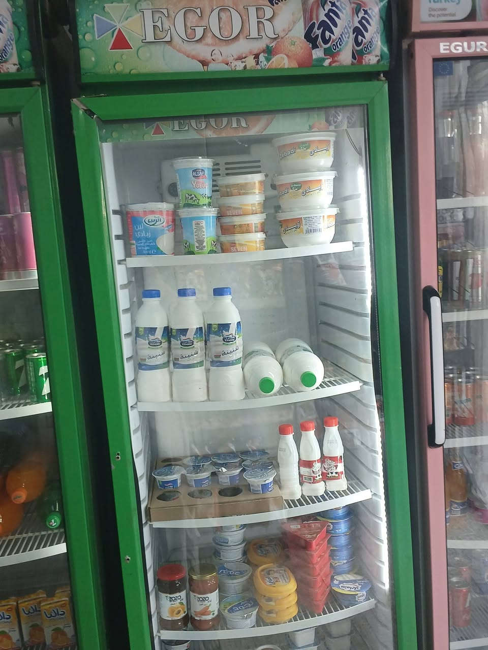 سلام عليكم عارضات للبيع تبريد فول اضافه الى مجمدات عدد 2تبريد فول +عارضات جبس عدد 3+عارضة اندومي +عررضة جكاير +رفوف السعر خاص
***********واتساب
