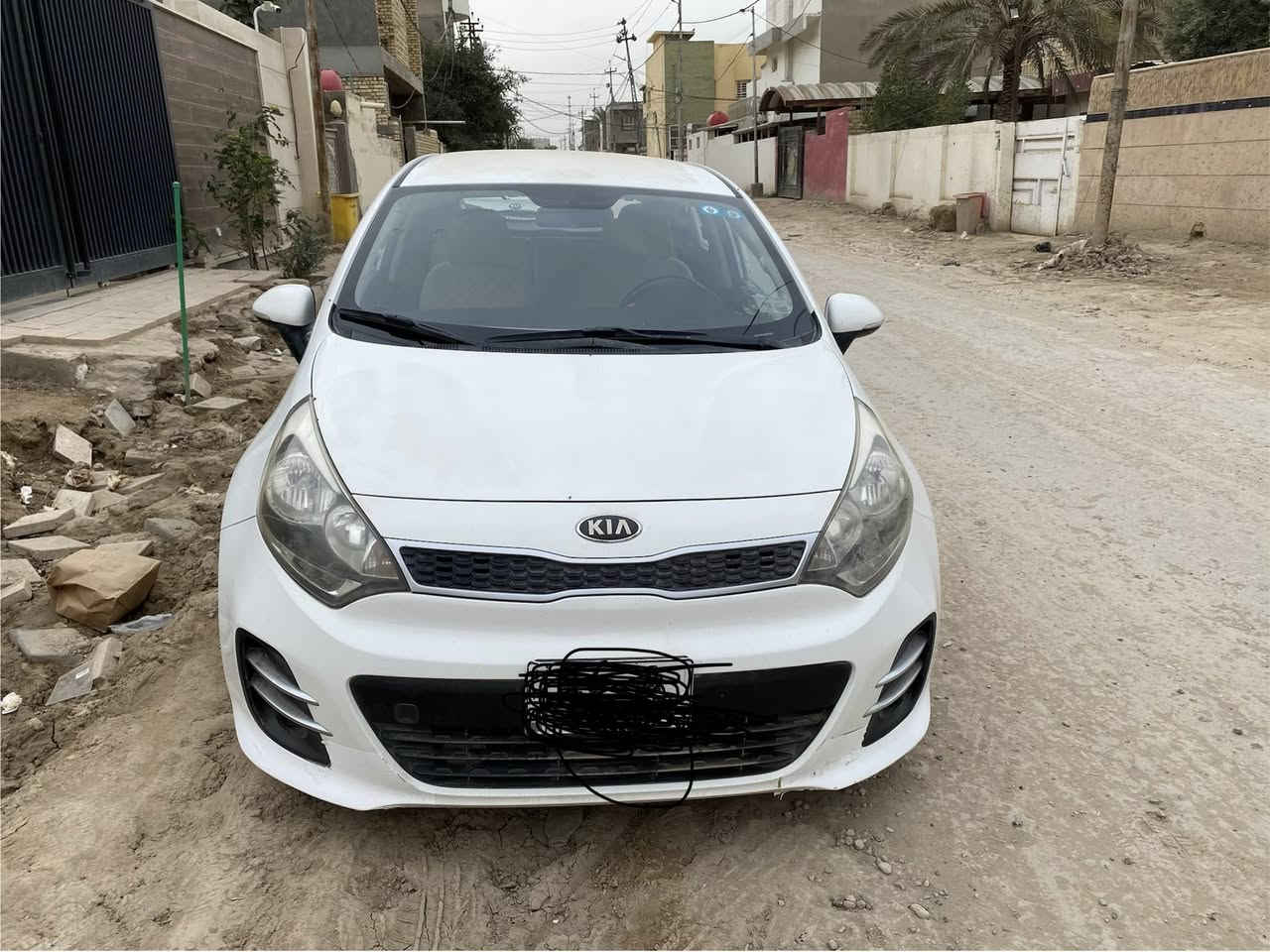 السلام عليكم كيا ريو ٢٠١٦ للبيع محرك دوش قطرتين ، السياره ماشيه ١٣٧ ، تبريد شغال ، تخم تاير جديد ، رقم قادسيه جديد ، السياره مكفوله عدا بيها دحجه بالدوسه اليمين والجاملغ الخلفي وبيها شويه جراد بالبنيد يحتاجله بوليش  والحداديه نقصها دبلات اماميه يحتاجن تبديل 
مكان السياره الديوانيه  
السعر ١٠٠ وبيها مجال الخاص مفتوح للتواصل


**إذا كنت صاحب هذا الإعلان وتريد حذفه لأي سبب، رجاءا أرسل رسالة إلى الدعم الفني**