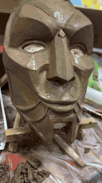 من اعمال مركز الفنون التشكيلية قناع حسب الطلب🌺 العنوان شارع فلسطين تقا...