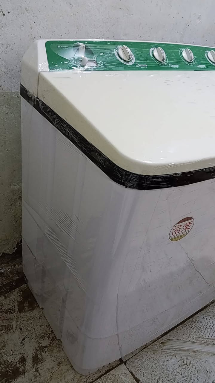 غسالات للبيع عدد 2 
1_غساله نوع مرسال استخدام شهر جديده بشكل فول اتو حجمها 31 كيلو مواطير نحاس كتلوكات الشركة بيها وفابلون مالتها عليها #سعرها 135 ماكو ارخص من هيج سعر الجديده مالتها 375

2_ غساله نوع جنرال استخدام قليل فول اتو حجمها 17 كيلو  سعرها 90 الف 
#محل_سيد احمد جوار المستشفى مقابيل الزراعة 
***********
