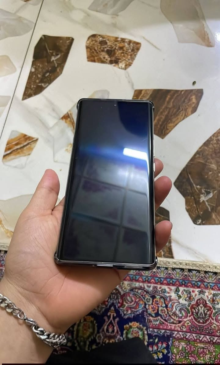 للبيع موبايل انفنكس نوت 40 برو
شاشه منحنيه 120 هيرتز ذكره 256 عشوائية 16 بطارية 5000 شحن 70 واط و يدعم الشحن الاسلكي كامره 108 ميكابكسل بصمه مزدوجه بلشاشه موبايل مكفول من كلشي و ما داخل تصليح مكاني بغداد البياع السعر 200 و بيه مجال قليل
واتساب ***********
اتصال ***********
