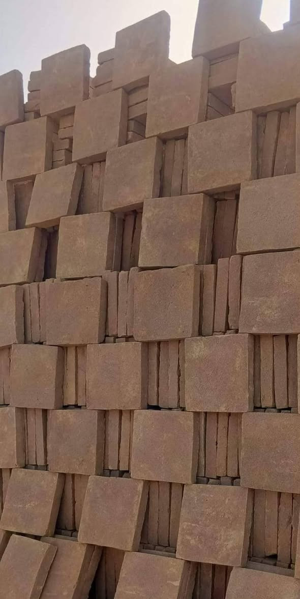 يعلن مكتب علي المنكوشي لبيع الفرشي عن استعداده لعمل الاسطح على ايدي (( خلفات)) اكفاء . ومواد درجه اولى مع ضمان جودة العمل ونأنسب الاسعار .
للتواصل :***********  
              ***********
