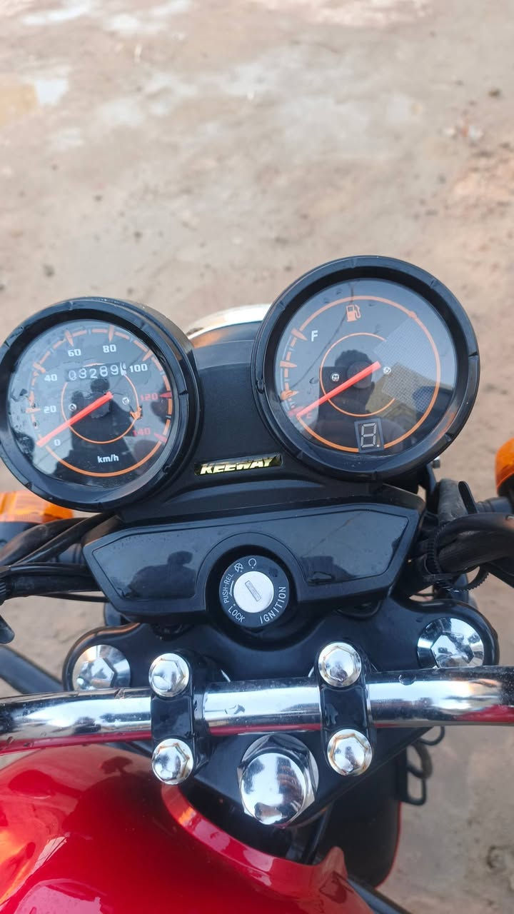 زيرو
25 بعدها ضمان شركه سعر مال مستعجل (2300) 
***********
