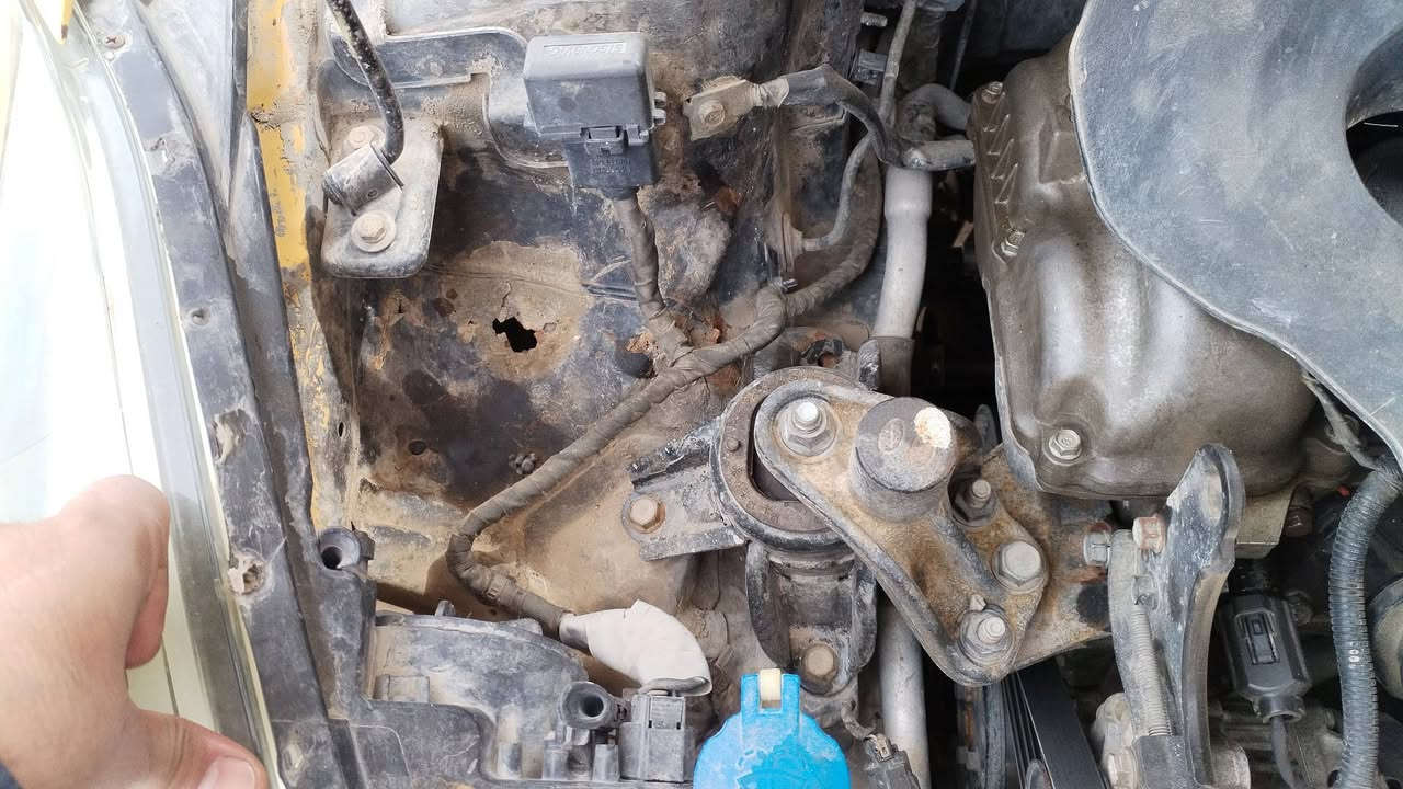 الانترى ١٢امريكي ضربه جاملق وبنيد عابره  الشاصي مكفول من الكص رقم بغداد بسمي مكفوله من الكص والعيب الشرعي سياره عوزه بس تبريد حداديه جديده كير محرك خير من الله محرك ١٦٠٠ بيع ٨٧وبيه مجال وترهم مراوس بسوناتا تكسي مضلع مكان سماوه  وبيه طخات بسيطه ومكانات مشيول صبغهن كله مصور وشوف العين المووشراي لايخابر ولايراسل لايتعبني ولايتعب روحه  والشراي يئمر امر ***********
