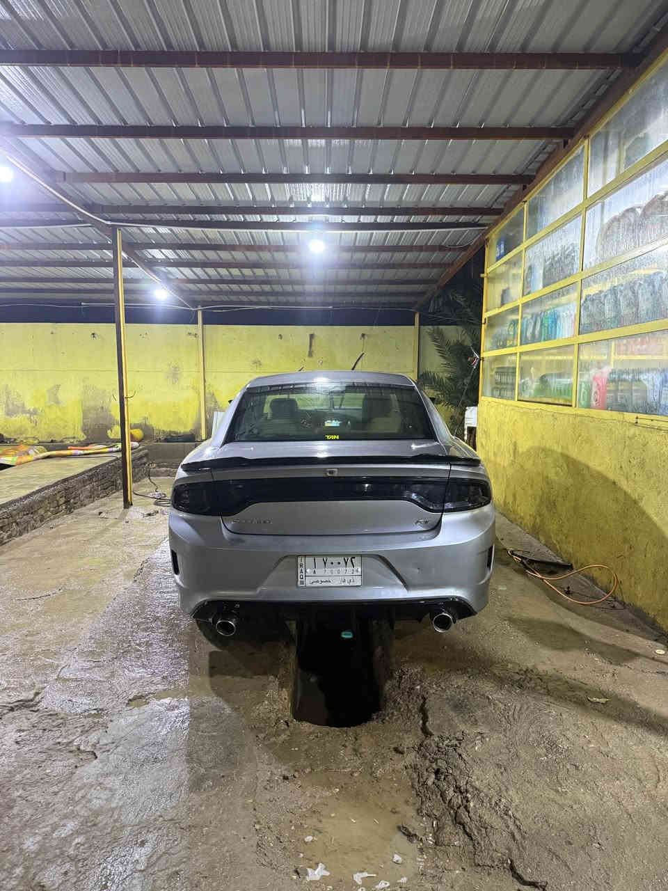 جارجر 2016 اصل 
محدثه داخل وخارج GT
سقف رولز رويس ريموت متغير وعالتلفون
كلاصات حار بارد 
شاشه كار بلاي
شاشات خلفيه 
تشغيل عن بعد 
سستم صوت بيس
دمام بيس وامبلي فاير 
كشنات تدفئة وتبريد كهربائي 
دواسة بانزين كهربائية 

تبديل 3 قطع 
باب مبدل نفس اللون اصلي اثر شخوط 
جاملغ جهة العبري 
والبنيد مبدل لغرض التحديث بنيده الاصلي موجود 
بيه رشات صبغ خفيفه مو اثر حادث شخوط تصلحت بدون معجون بالجاملغات الخلفيه 
كير محرك كفاله مفتوحه سرعه 
السعر : 175 وبيه مجال للشراي 
رقم الهاتف : *********** الشطره, ذي قار
