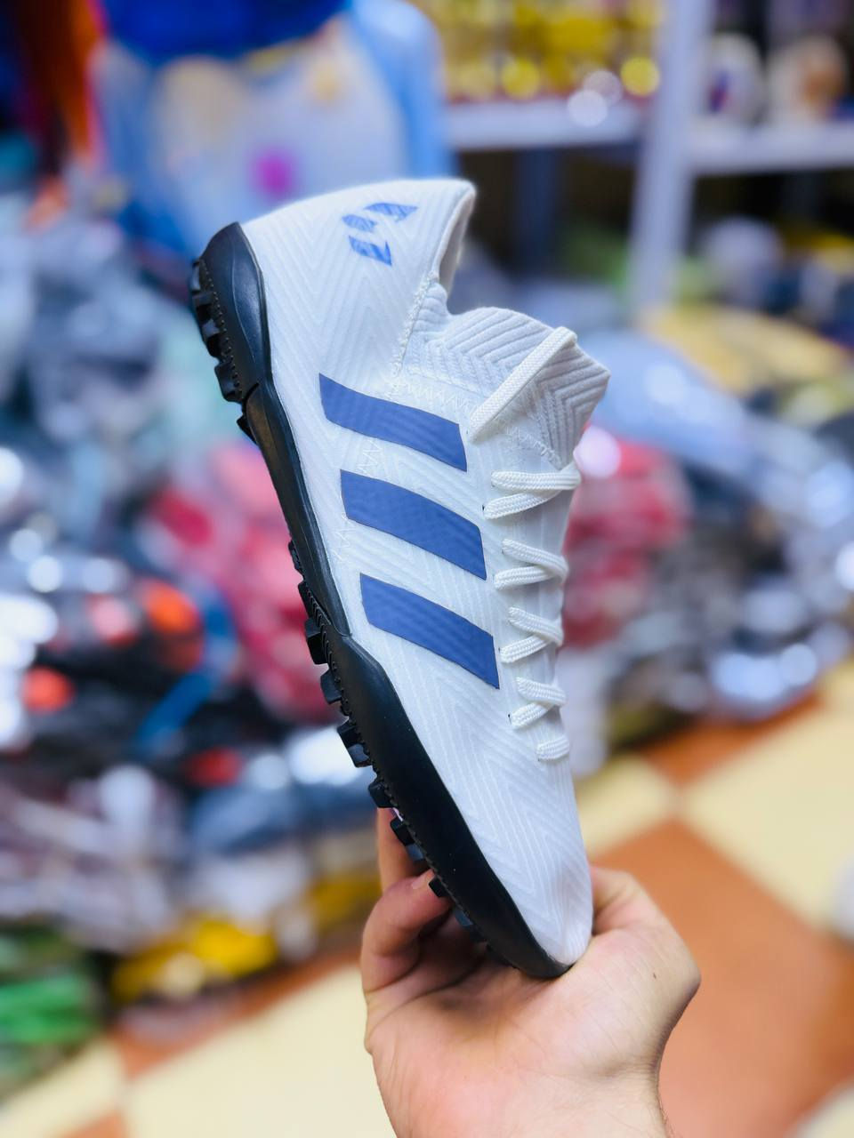 السلام عليكم شباب طيبه 

حذاء ميسي اصلي ستد 

حذاء ميسي اصلي محبب

حذاء ميسي النسخة الثاني محبب 

حذاء اير زوم اصلي ستد 

حذاء بوماك اصلي ستد 

حذاء محبب خياط داخلي خارجي 

يوجد توصيل لجميع المحافظات العراق


**إذا كنت صاحب هذا الإعلان وتريد حذفه لأي سبب، رجاءا أرسل رسالة إلى الدعم الفني**